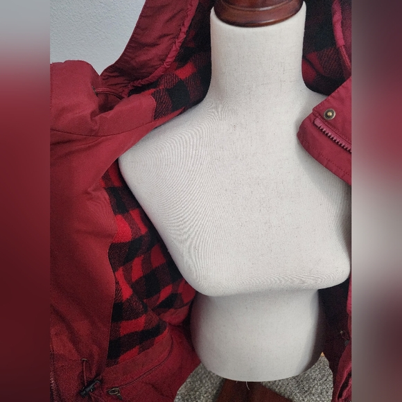 L.L. Bean Deep Red Hooded Utility Jacket - Picture 6 of 8